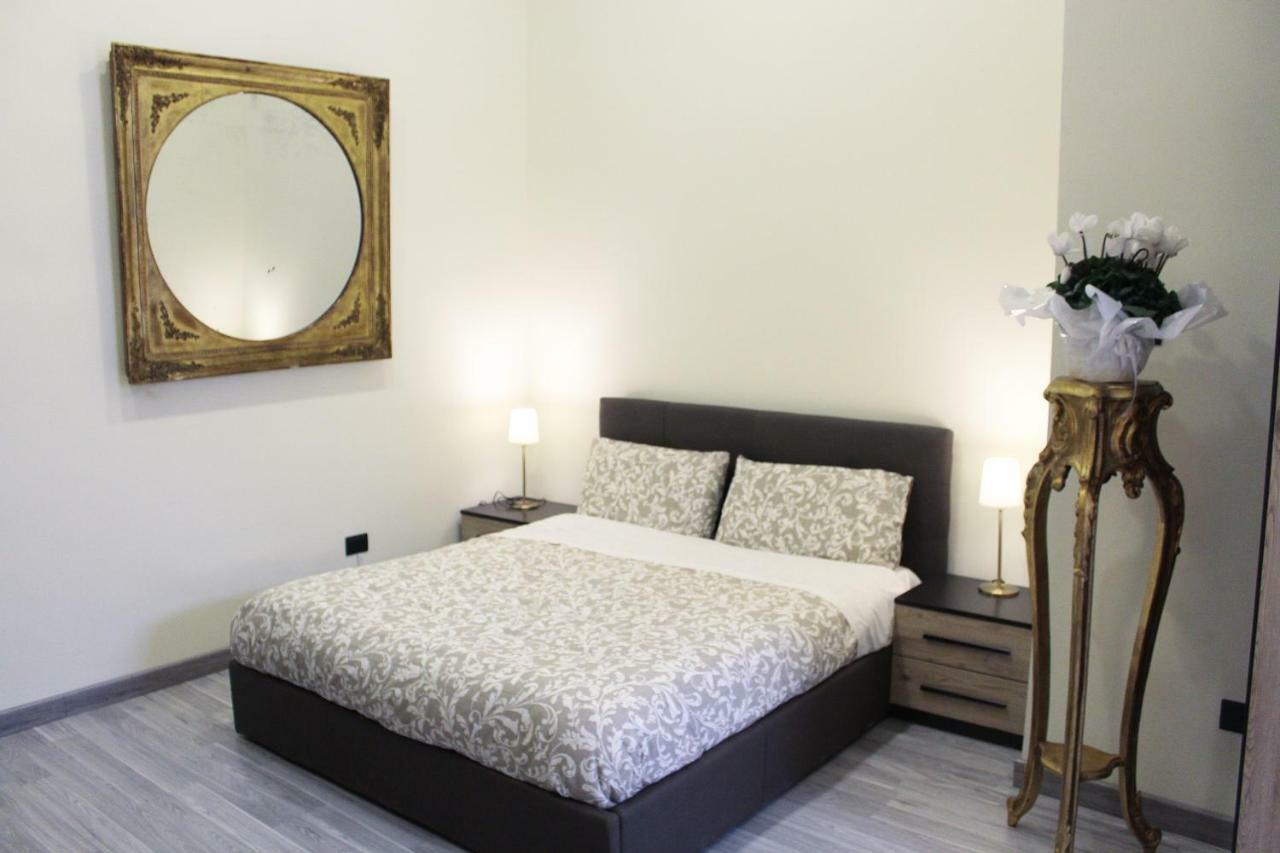 La Suite Del Prof Napoli Exterior foto